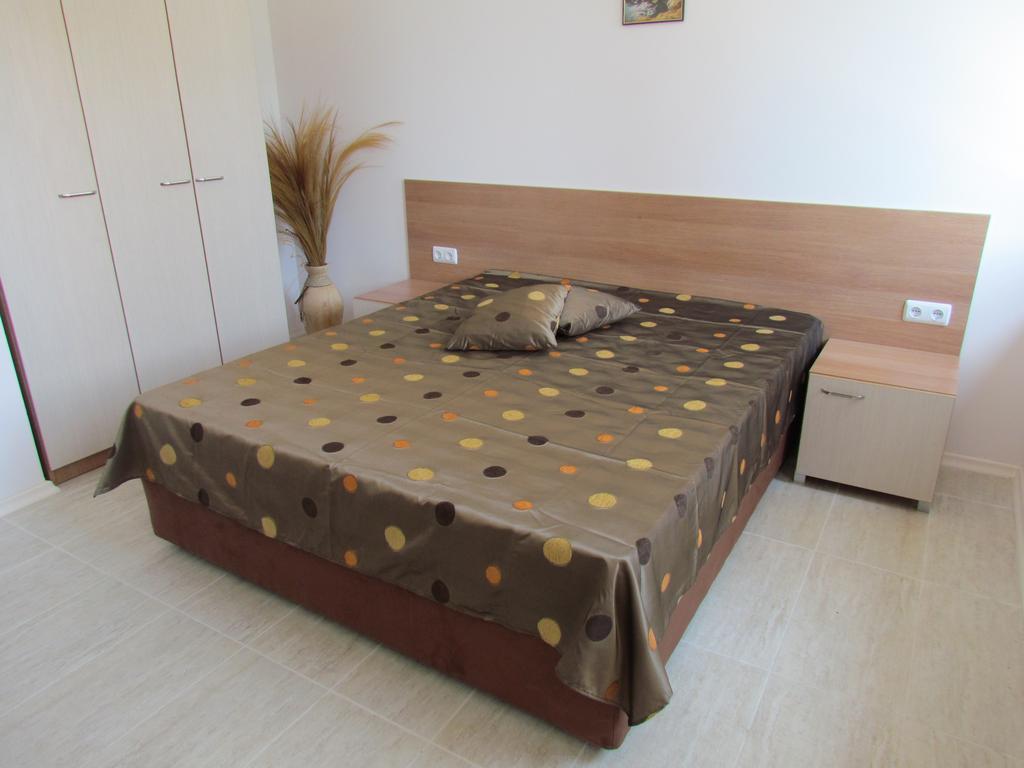 Ganozliev'S Apartments In Kavatsi Area Sozopol Ruang foto